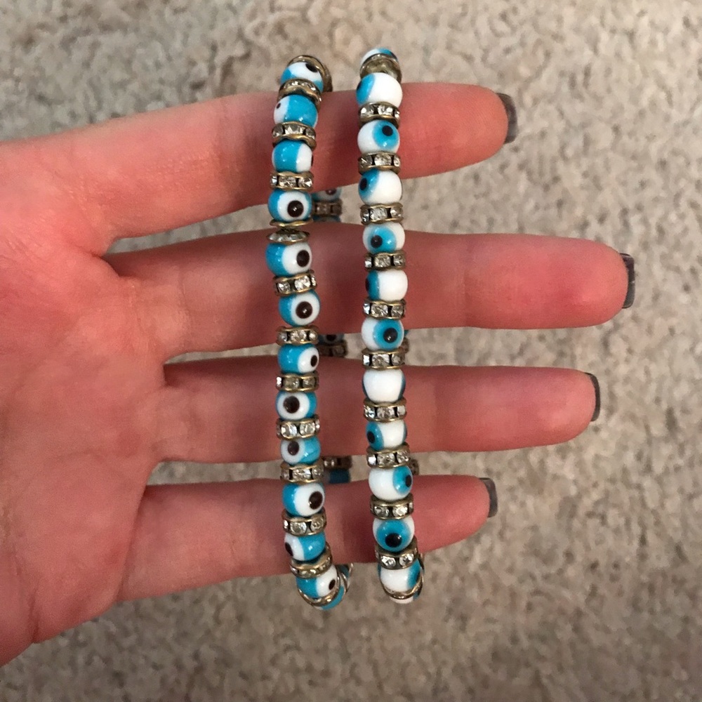 Evil eye bracelet set.. stretchy!